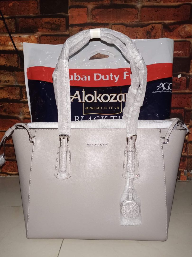 Michael Kors Voyager Medium Crossgrain Leather Tote Bag