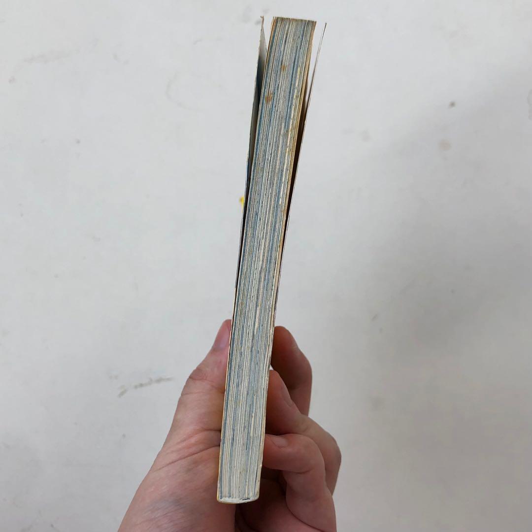 Novel Ernest Prakasa Ngenest Ngetawain Hidup a la