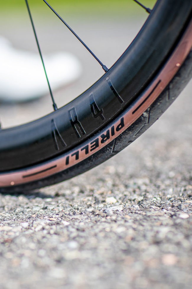 最大79%OFFクーポン 2本セット PIRELLI ピレリ P ZERO RACE クリンチャータイヤ WO 700C 並行輸入品 fucoa.cl