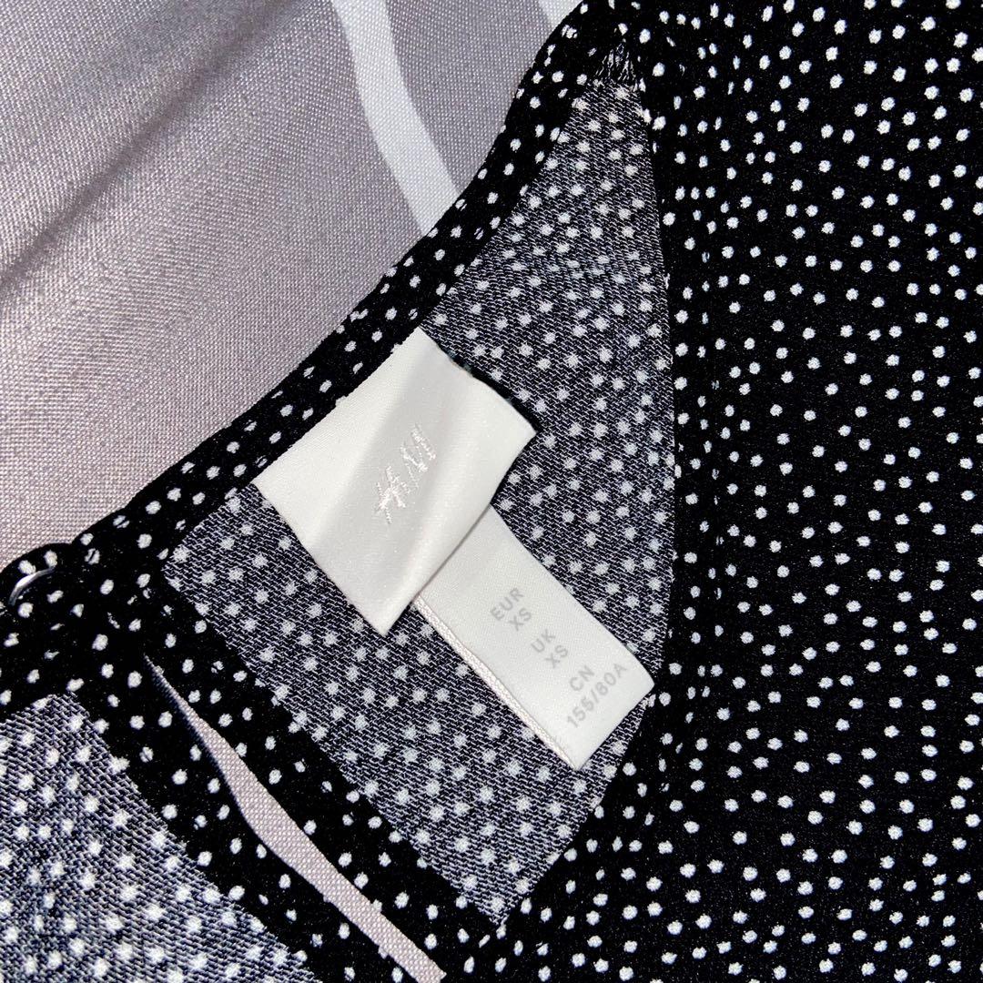 Puff sleeves from H&M (Category: Dresses) located in Paranaque City. Submitted by hellobudol_ (Listing ID 1105364018, Image 3). Description: .