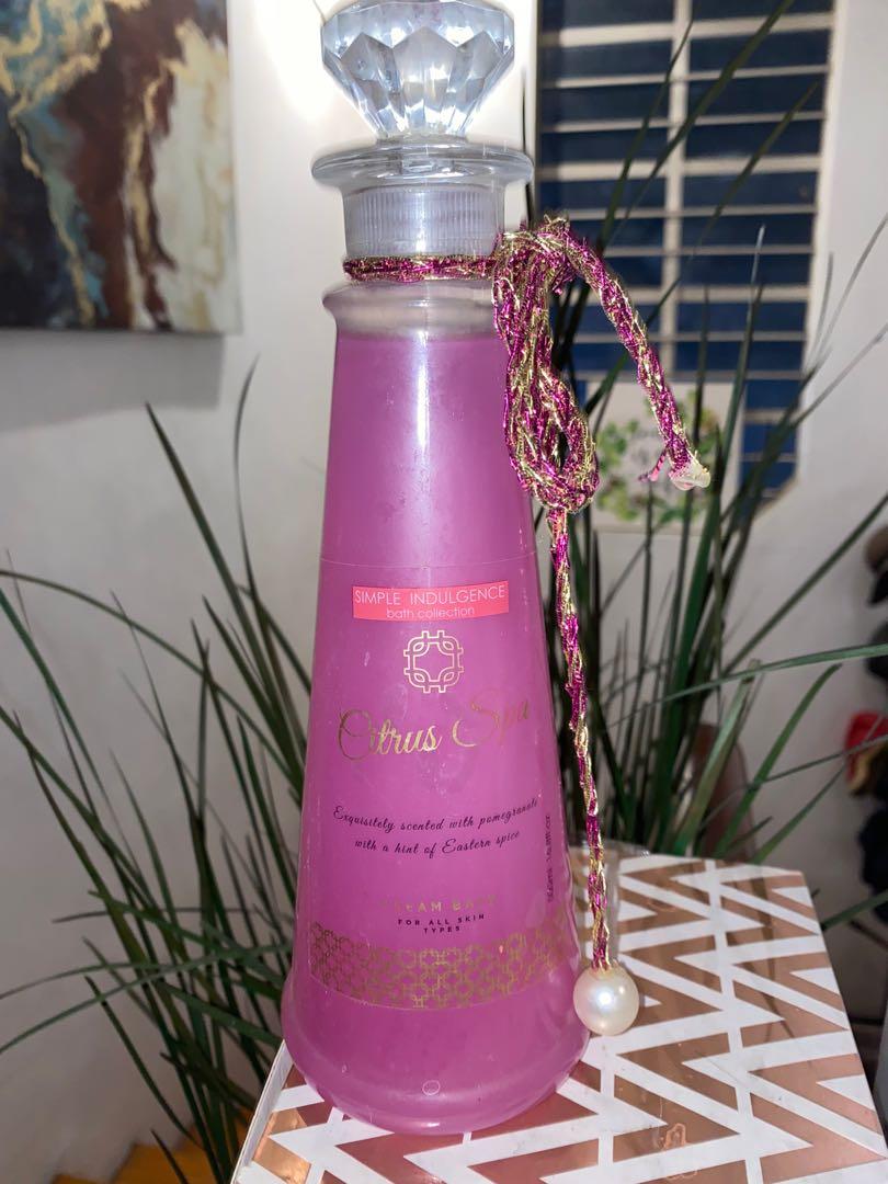 Simple indulgence citrus spa body wash (Category: Bath) located in Manila. Submitted by foxydivas (Listing ID 1105456810, Image 1). Description: Brand new bought in u.s. Citrus spa scent Super fresh and great scent.