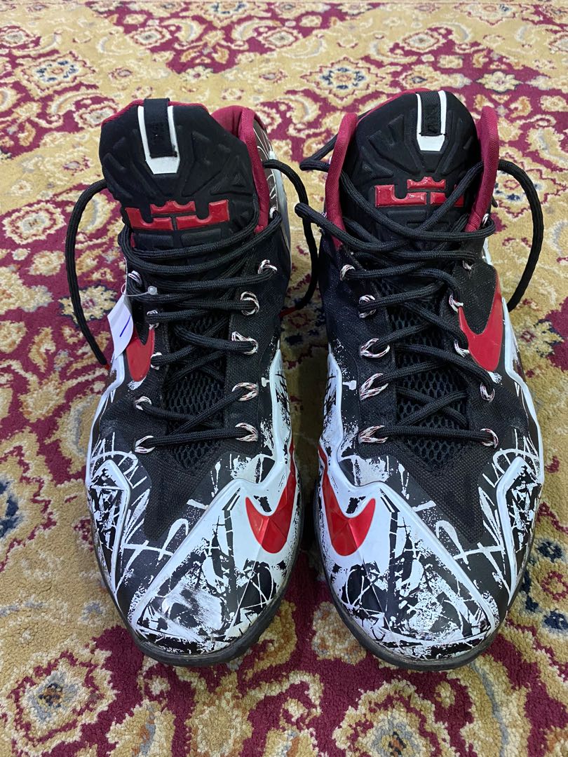 Size 9 Uk Lebron James 11 Graffiti , Men'S Fashion, Footwear, Sneakers On  Carousell
