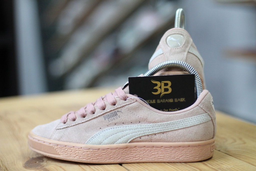 Size 4 UK 37 PUMA Suede Leather Shoes. Women s Fashion