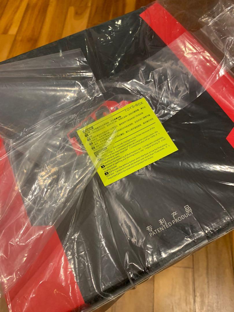 Toysbox 1/6 scale Circular Hall of Armor Brand New SOLD, Hobbies