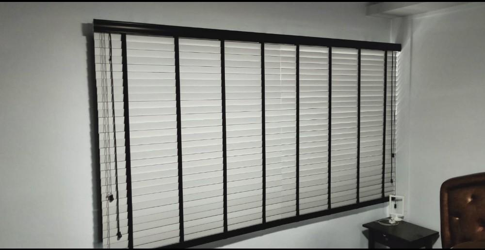 Hari Raya Promo!!! Venetian Blinds, Combi Blind, Roller Blind (Category: Curtains & Blinds) located in Singapore. Submitted by creativegallerysg (Listing ID 1066562277, Image 2). Description: Send us your Floorplan or measurement to get a cheapest quote in town! Special offer all day long! Meet our friendly, honest and experienced staff. No hidden cost! Venetian blind Roller blind Korean Combi blind Curtain.