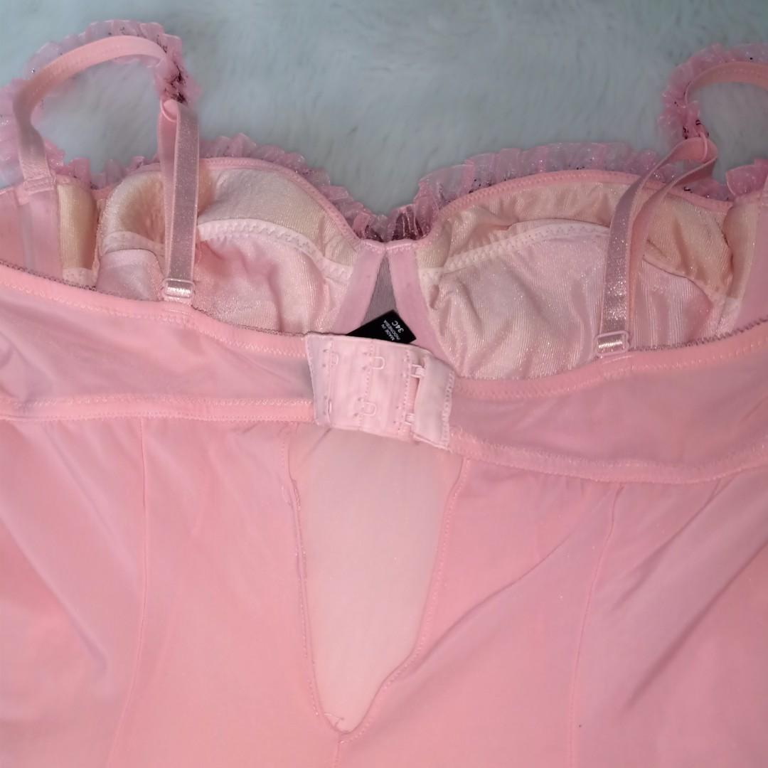 Victoria's Secret, Intimates & Sleepwear, 72 New In Pkg Christmas Victorias  Secret Very Sexy Lace Strappy Bra 32d Pink
