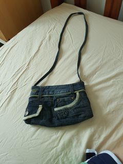 (Category: ) located in . Submitted by __li__ (Listing ID 1105342058, Image 1). Description: .