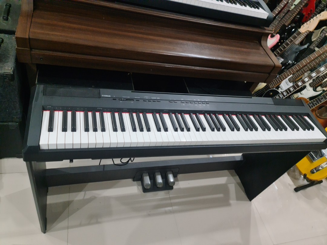 Yamaha p105 digital piano, Hobbies & Toys, Music & Media, Musical