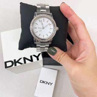 全新 DKNY 手錶
