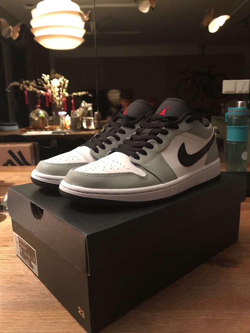 aj1 low light smoke