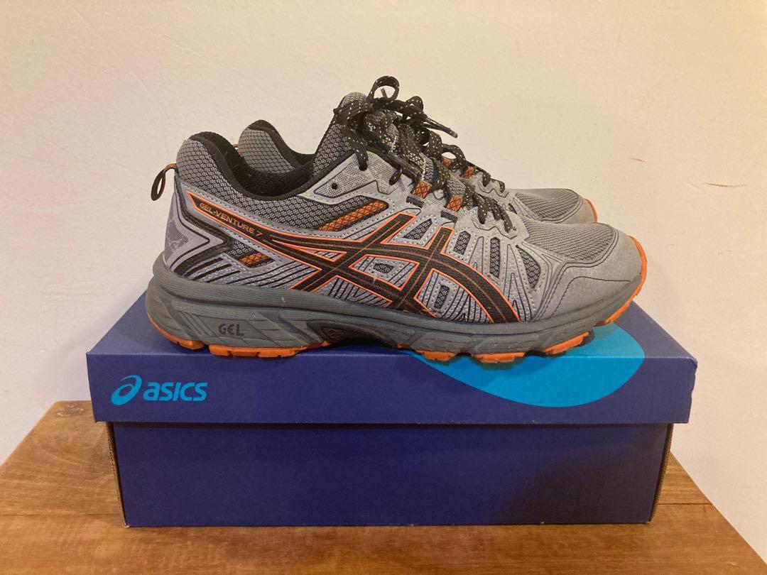 Kasut sale hiking asics