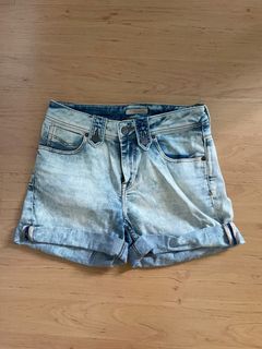 (Category: ) located in . Submitted by onefortynineee (Listing ID 1105590806, Image 1). Description: .