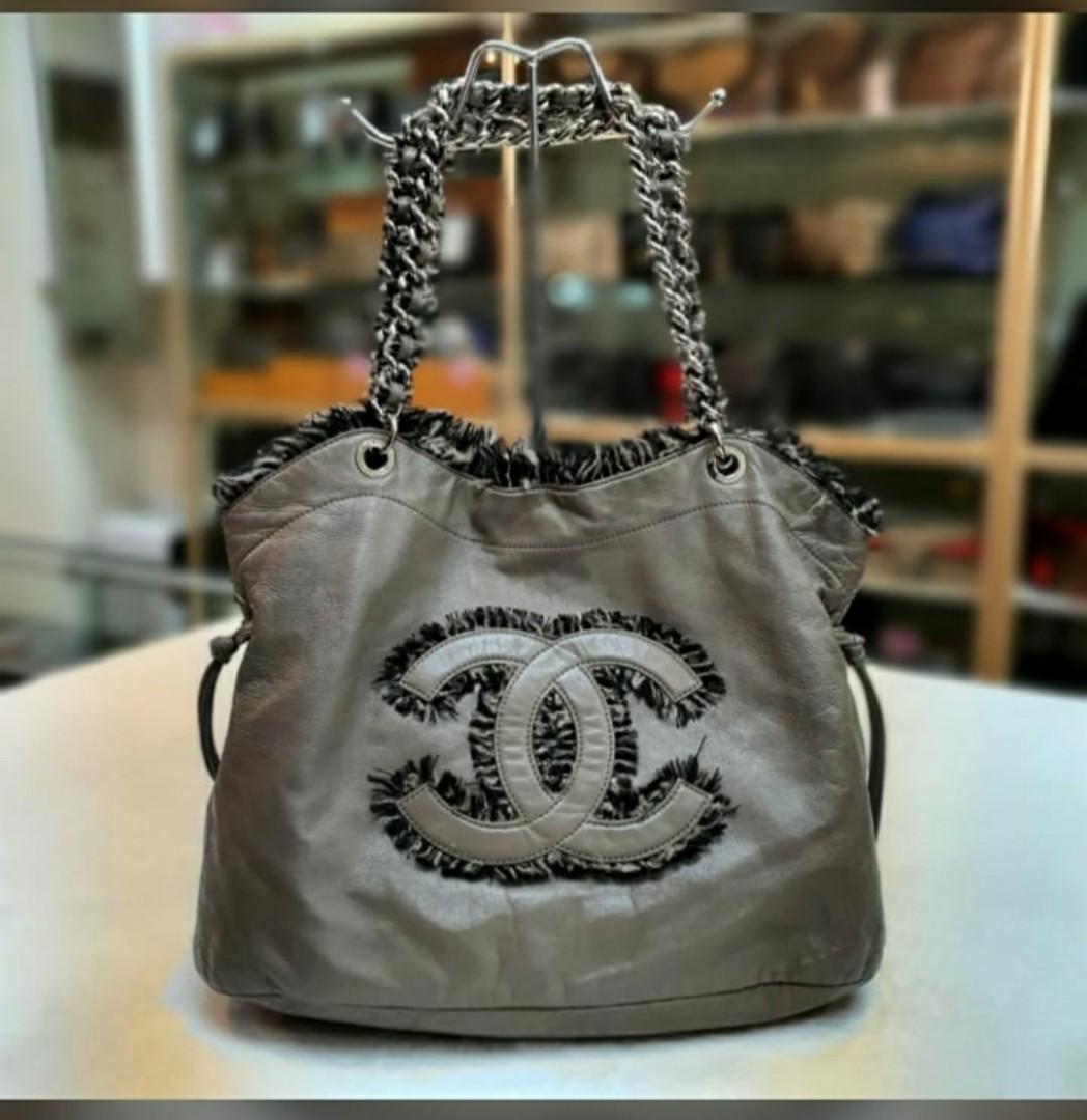 Chanel tote 2025 bags on sale