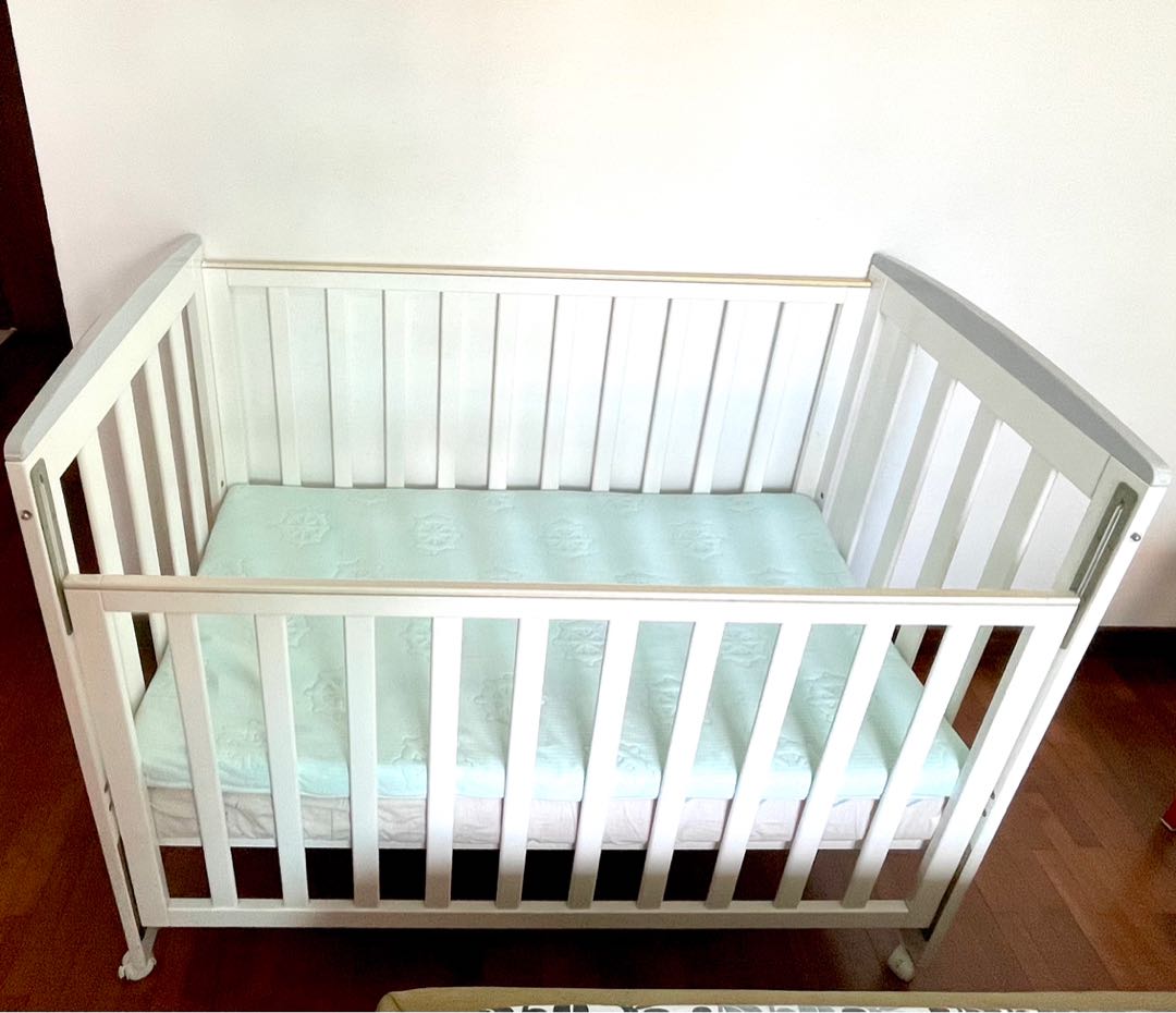 Childcare Sussex Universal Baby Cot Crib