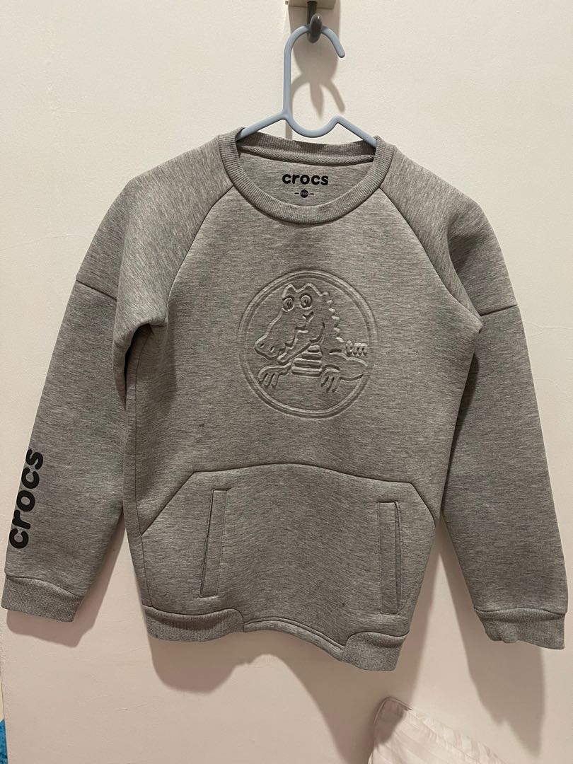 Crocs sweater 2025