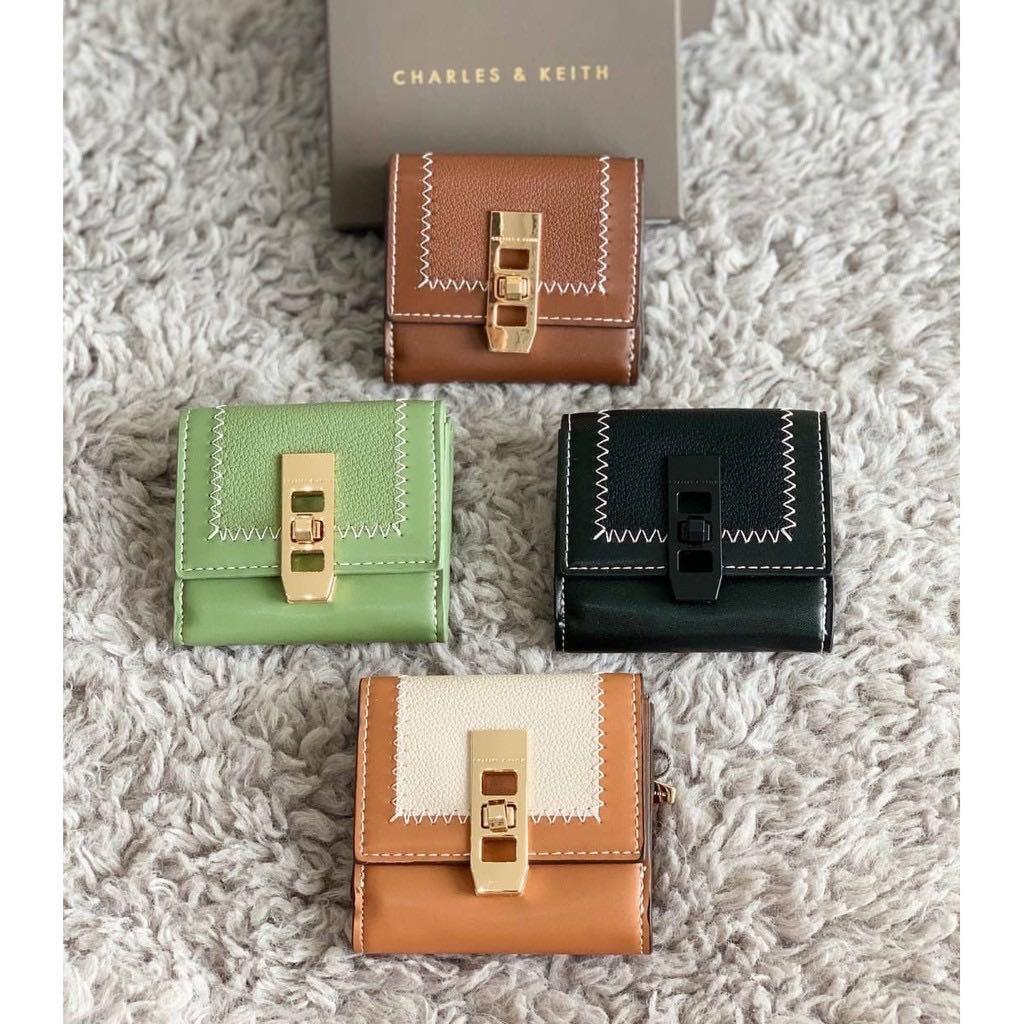 Dompet Charles & keith, Fesyen Wanita, Tas & Dompet di Carousell