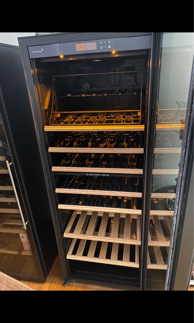 EuroCave wine fridge cellar v283 classic, TV & Home Appliances, Other Home Appliances on