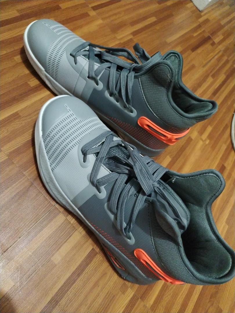jarmes shoes