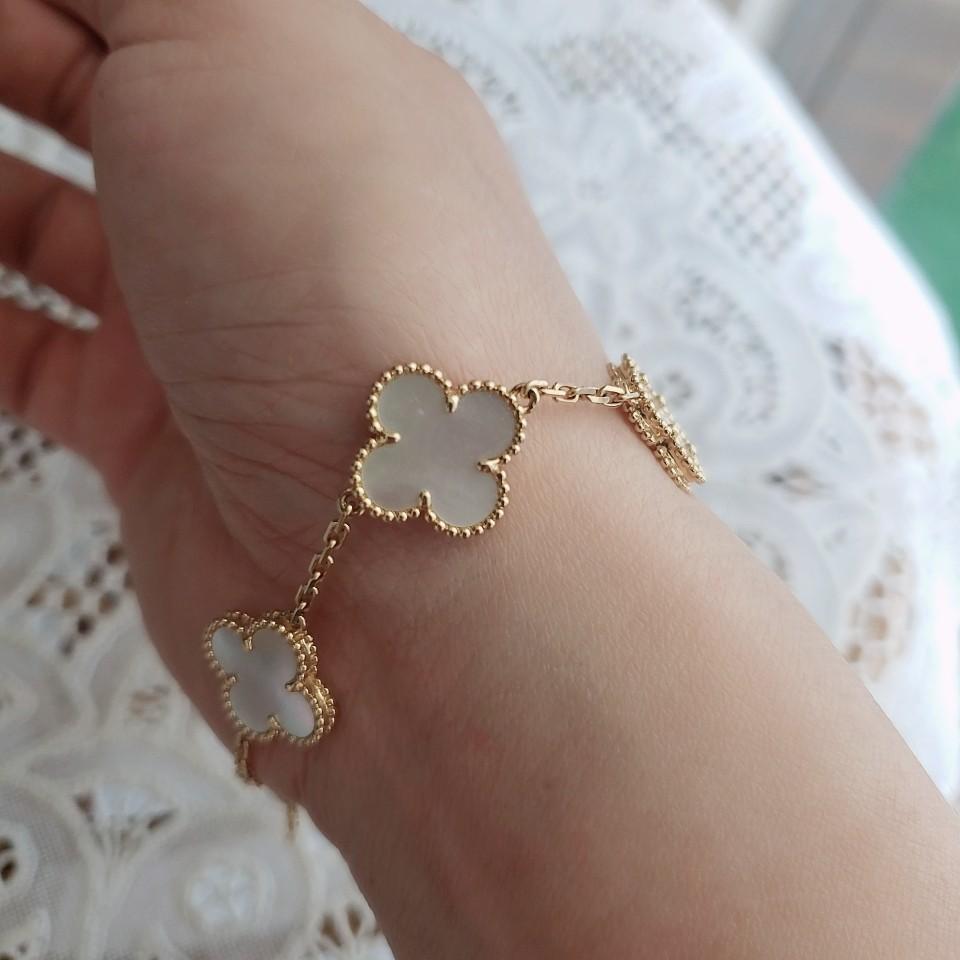 K18 Van Cleef Arpels VCA Mother of Pearl Bracelet