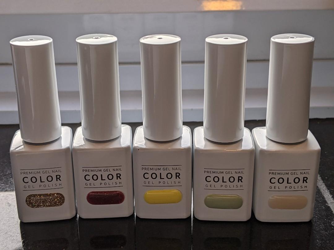 Korean Gel Nail Polish 5 colour+top/base, Beauty & Personal Care, Hands &  Nails on Carousell