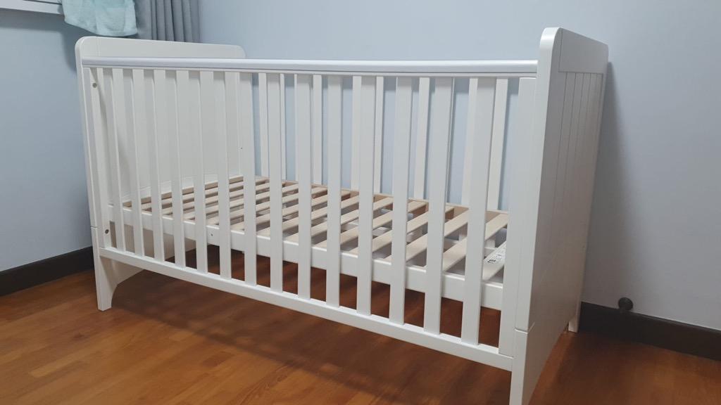 Camberley cot hot sale bed mothercare