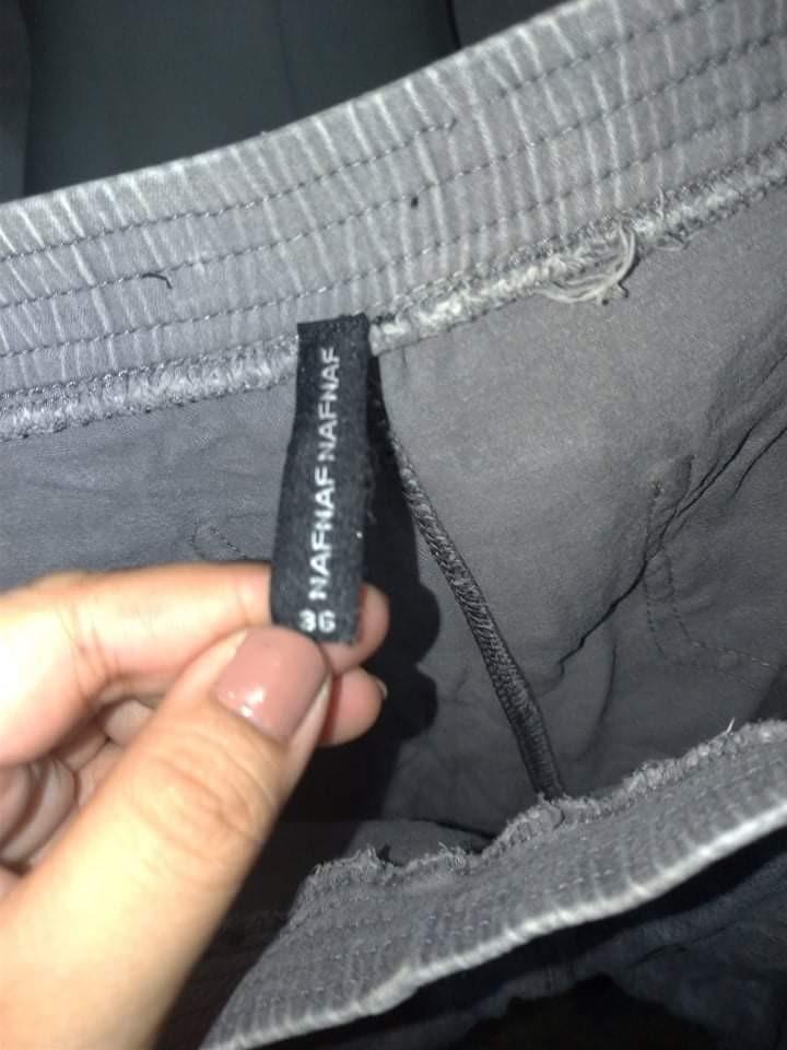 Nafnaf Faded Jeggings (Category: Other Bottoms) located in Quezon City. Submitted by annevee (Listing ID 1105744672, Image 2). Description: Fits Small to Medium.