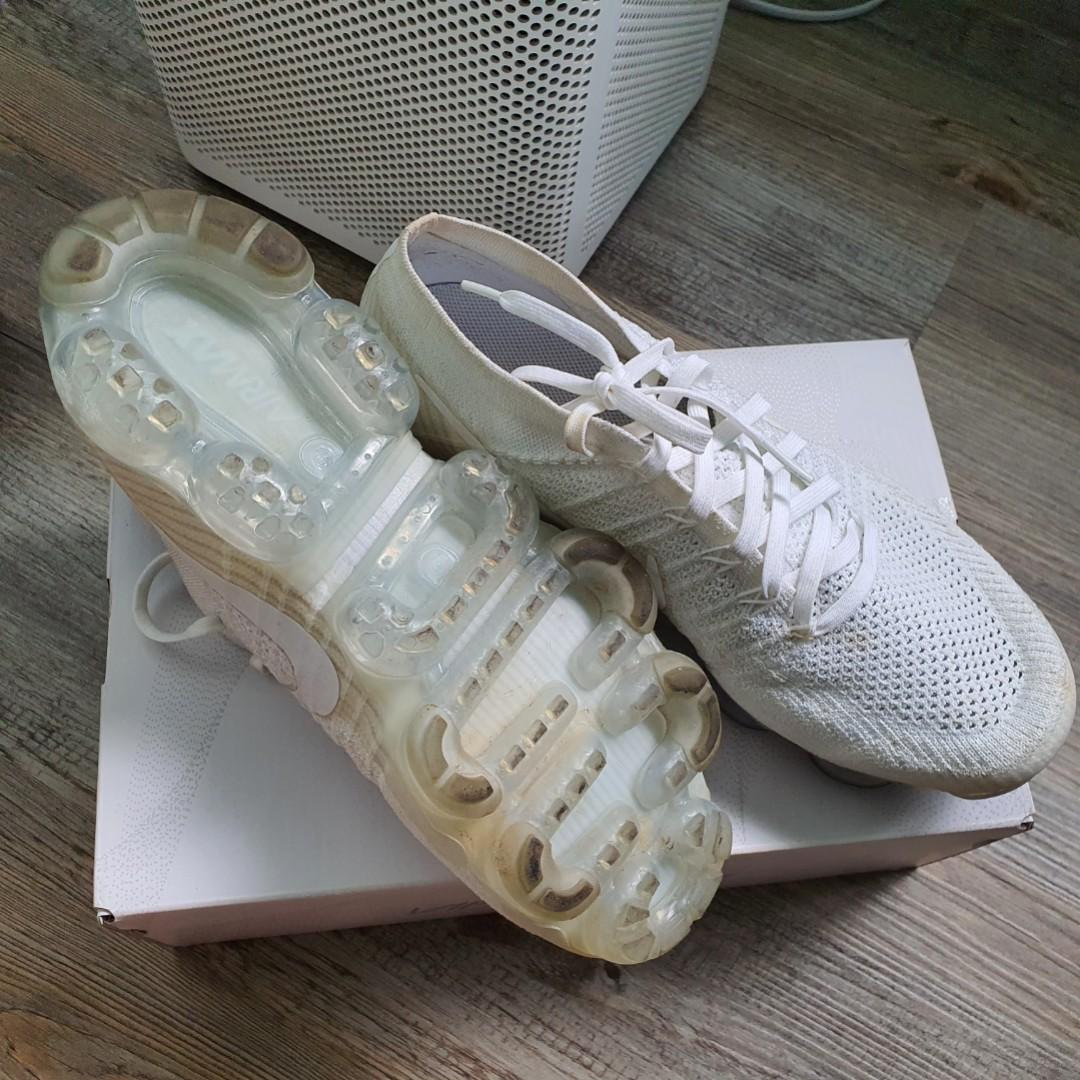 Vapormax 1.0 triple white discount