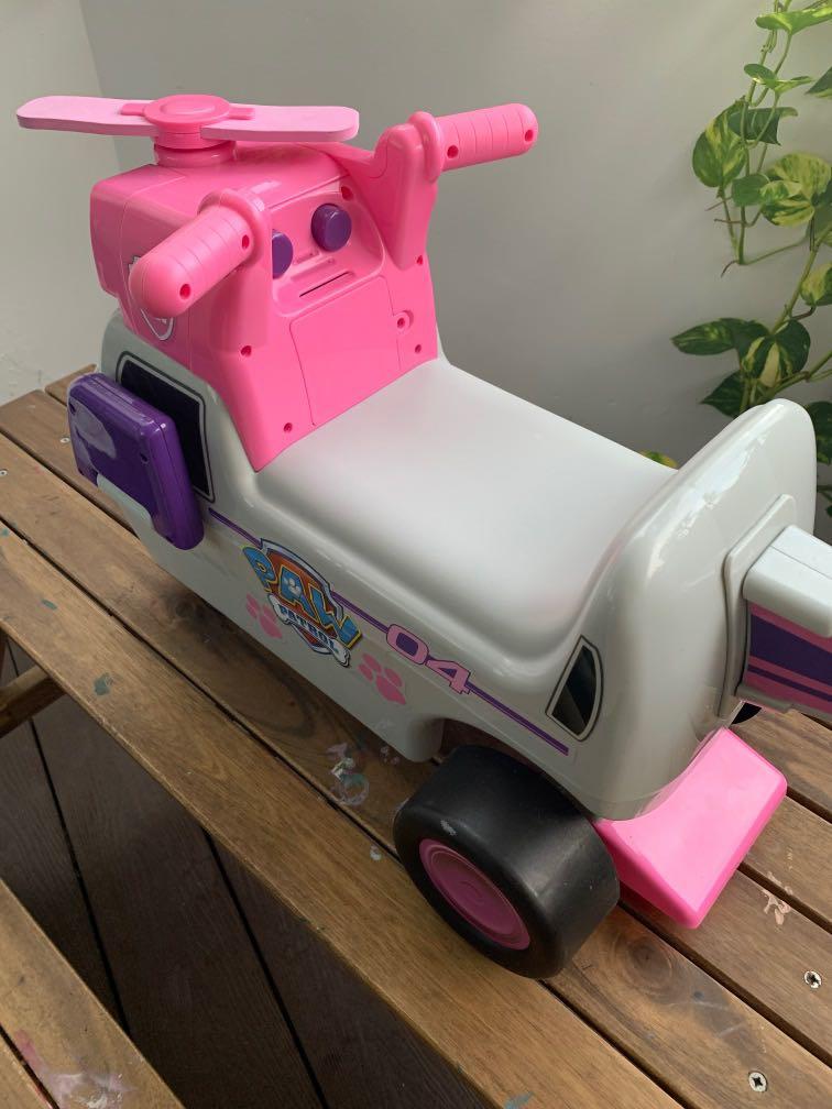 Paw patrol skye hotsell ride on plane