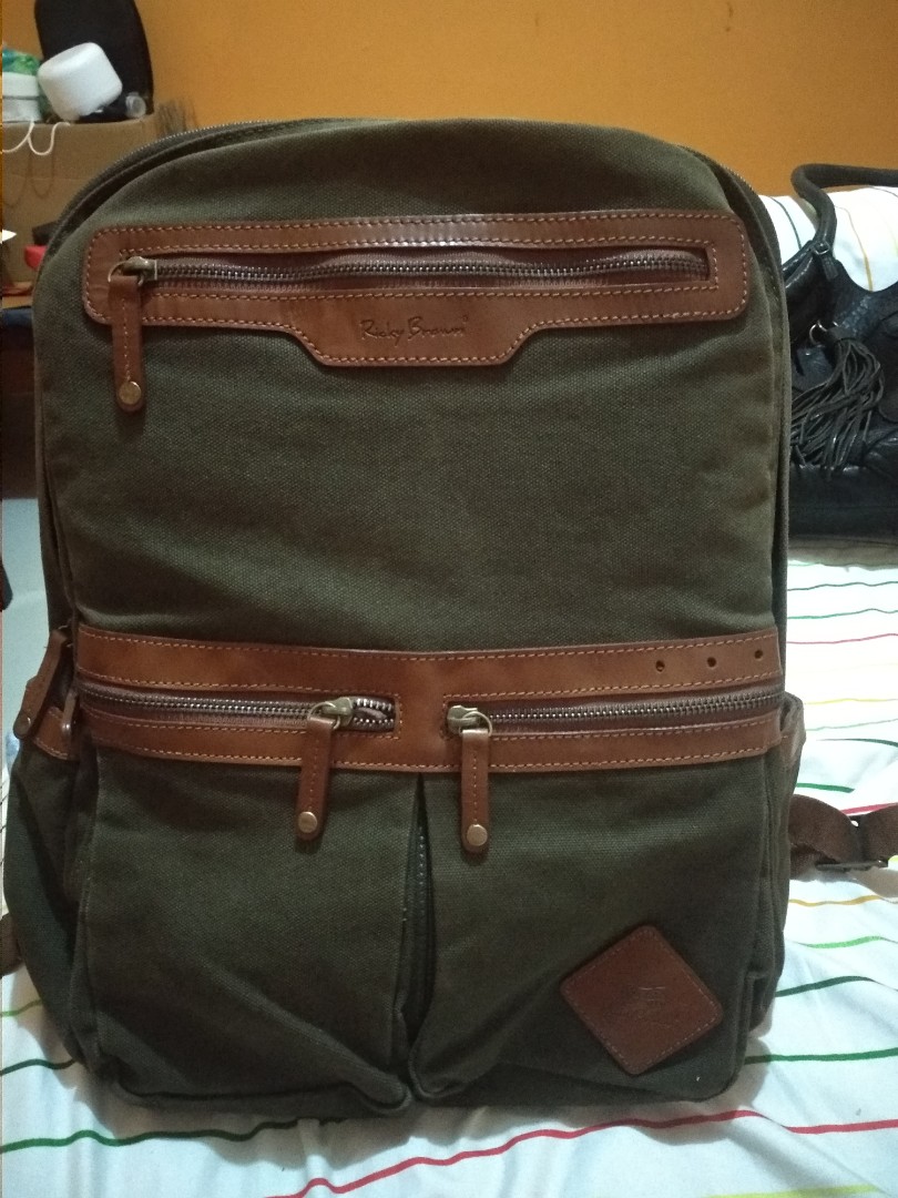 Ransel Ricky brown, Fesyen Pria, Tas & Dompet , Ransel di Carousell