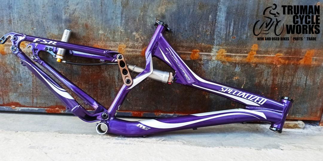 Specialized Stumpjumper FSR bike frame 