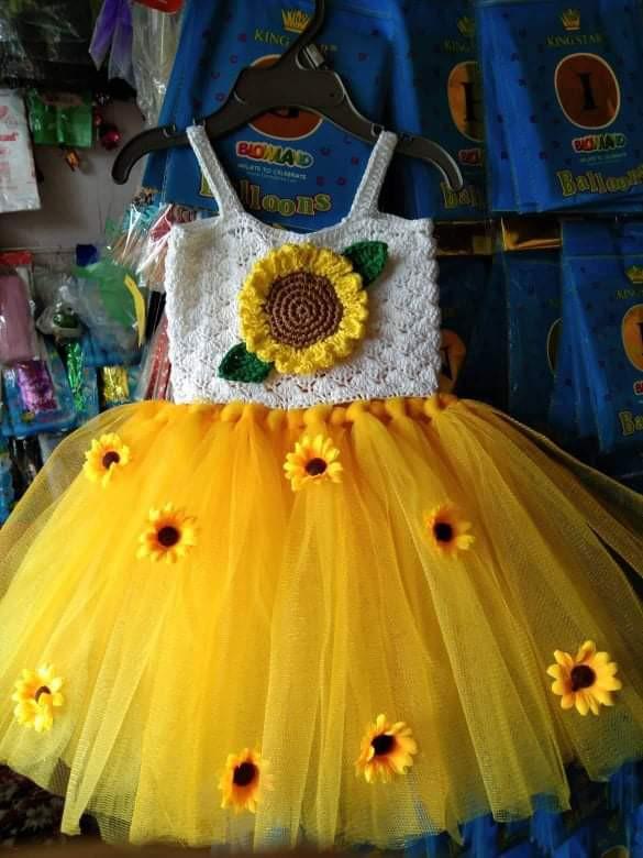 Sunflower tutu for baby top