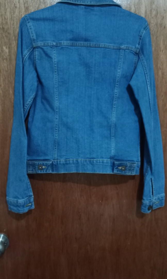 Tiffosi Original Denim Jacket (Category: Coats, Jackets and Outerwear) located in Angeles City. Submitted by 3JSale (Listing ID 1105714252, Image 2). Description: Tipposil Denim Jacket Small.on tag but American size. Hard denim but stretchable..