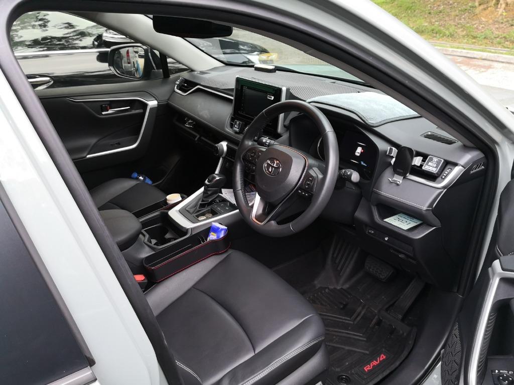 Toyota Rav4 2 0 A 車 車輛放售 Carousell