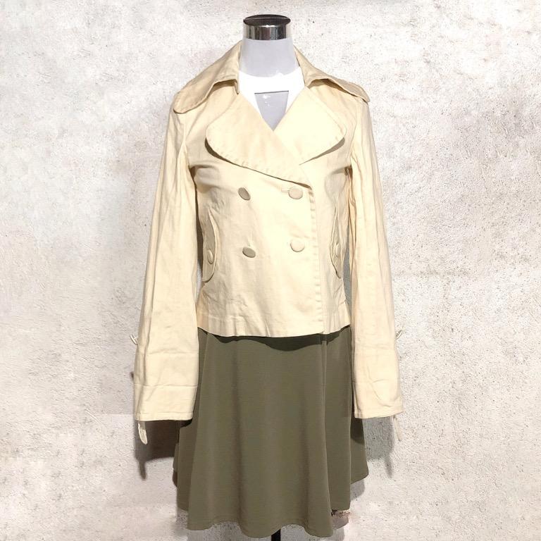 Women's Yellow Thick Coat (Category: Coats, Jackets and Outerwear) located in Mandaluyong City. Submitted by junos.mnl (Listing ID 1105644688, Image 2). Description: Yellow Thick Coat / M-L / P150 Great find with thick material ✨ ⠀⠀⠀⠀⠀⠀⠀⠀⠀ Shoulder: 15in Bust: 16in Length: 21in ⠀⠀⠀⠀⠀⠀⠀⠀⠀ *actual color may vary due to lighting* .