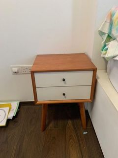 (Category: ) located in . Submitted by movingawaysale__ (Listing ID 1105597217, Image 1). Description: .