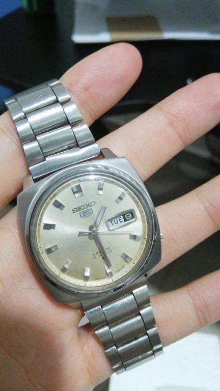 1978 Vintage Seiko 5 Champagne White Sunburst Dial 6119 7120