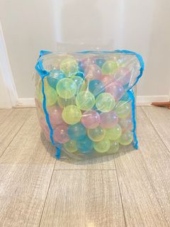 （分類：）位於 。 由 eeveebaby1 提交（商品編號 1105837441，圖片 1）。簡介： 。