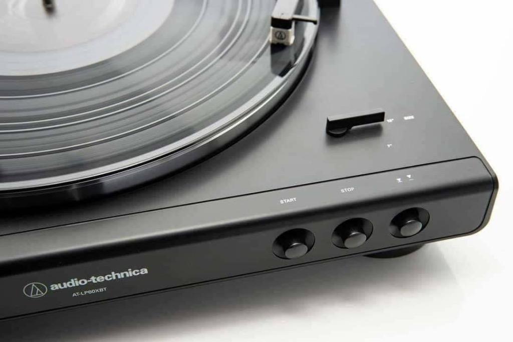 (全新行貨) Audio Technica 鐵三角 藍牙無線唱盤 AT-LP60XBT, 音響器材, 可攜式音響設備 - Carousell