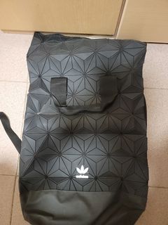 （分類：）位於 。 由 devilhomme666 提交（商品編號 1105885366，圖片 1）。簡介： 。