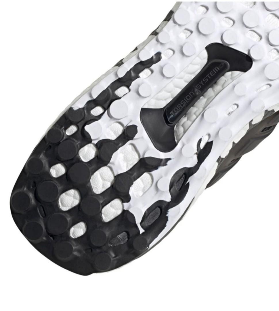 Adidas Ultraboost DNA: Black Paint Drip 