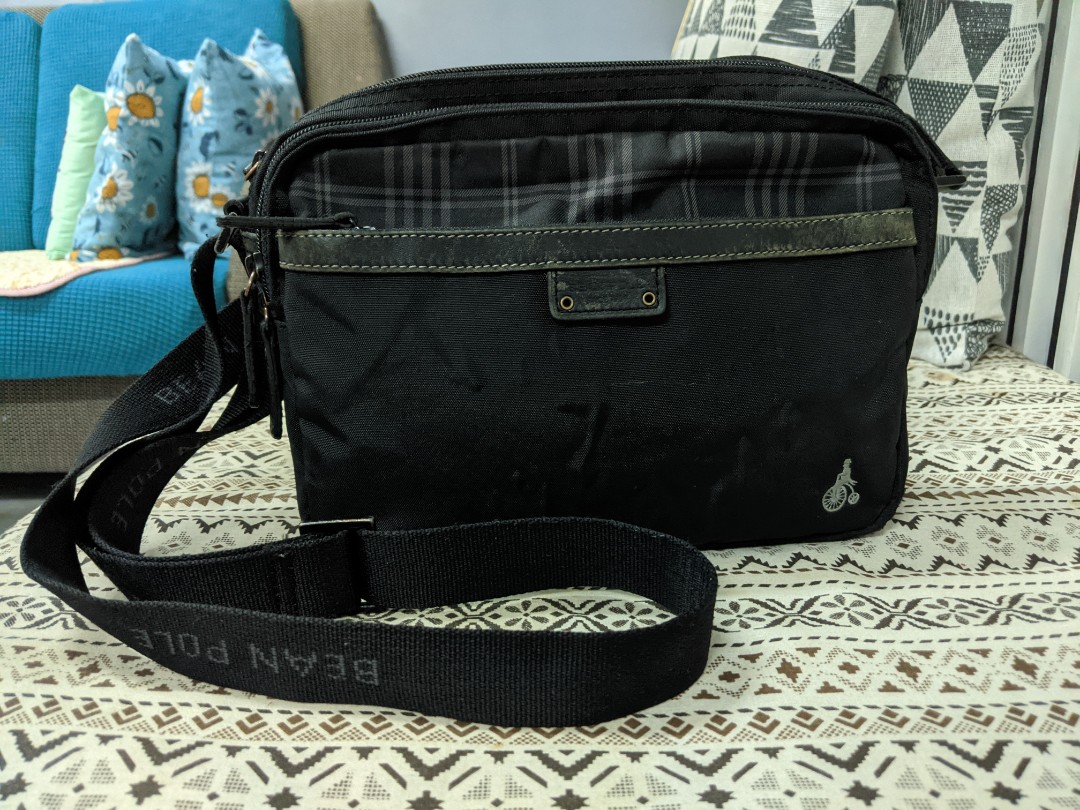 Bean pole sling bag, Men's Fashion, Bags, Sling Bags on Carousell