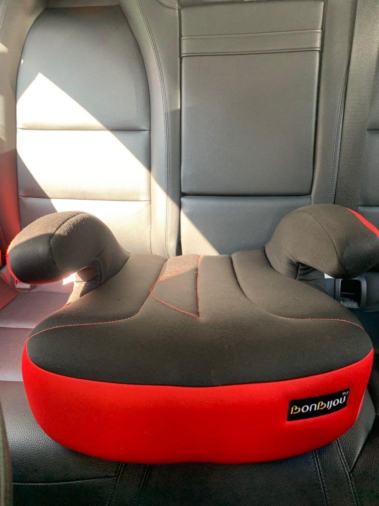 Bonbijou booster seat hot sale