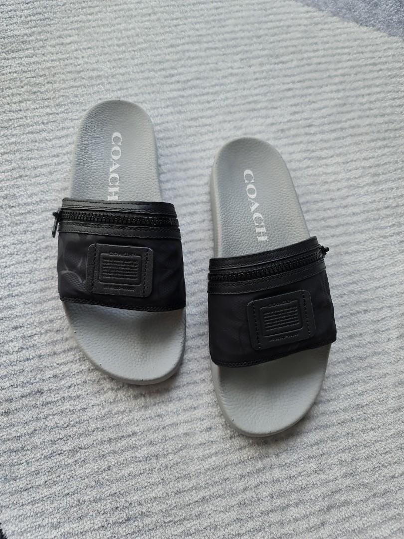 coach slide with pocket