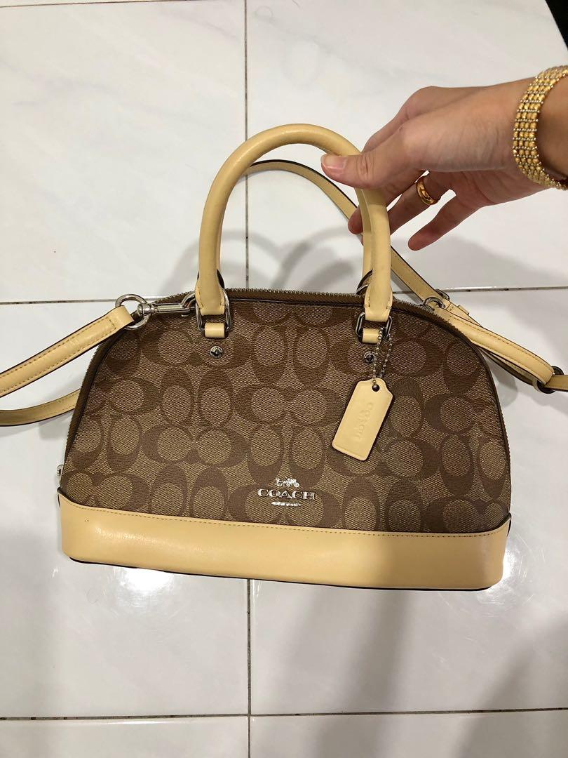 Coach sierra store satchel in signature