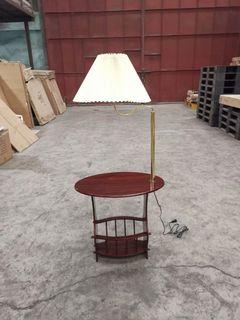 Corner stand with vintage style lamp