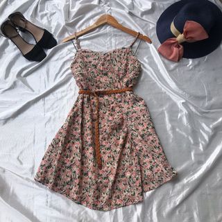 (Category: ) located in . Submitted by j.sthriftzone (Listing ID 1105962314, Image 1). Description: .