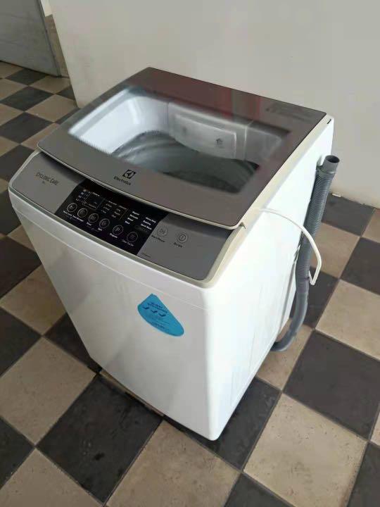 Electrolux latest 8Kg Washing Machine, TV & Home Appliances, Washing