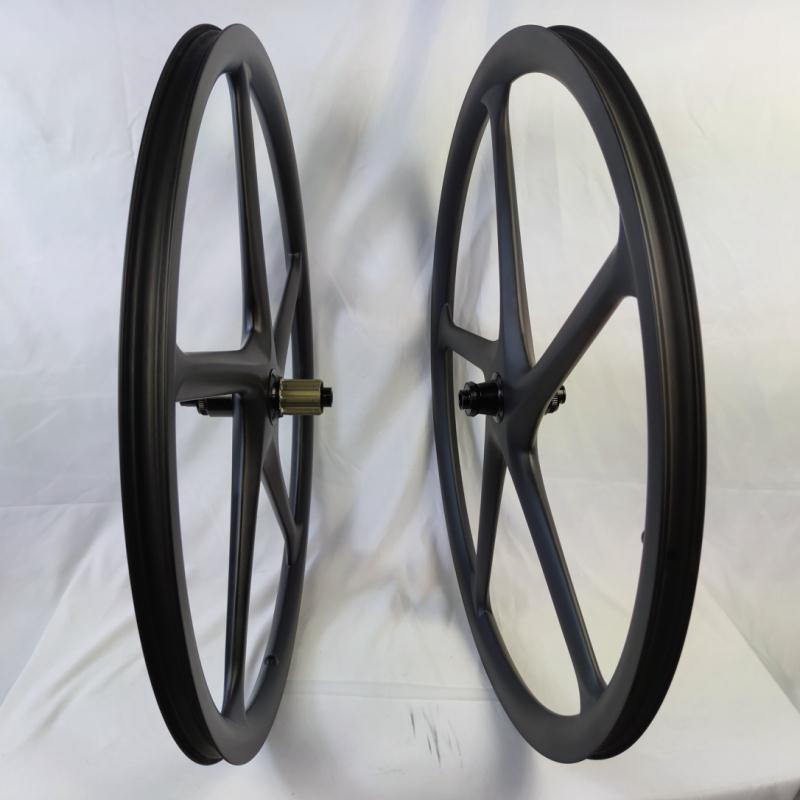 FSR Composite 5 spokes rimset (Category: Bicycles) located in Quezon City. Submitted by ea.ancheta (Listing ID 1105839412, Image 3). Description: FSR Composite 5 spokes rimset Carbon MTB/Gravel/Road bike Disc Sram XD/Shimano 6 holes/center lock.