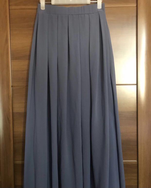 Grey pleated maxi skirt store