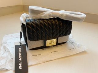 （分類：）位於 。 由 vanlauss 提交（商品編號 1105867881，圖片 1）。簡介： 。